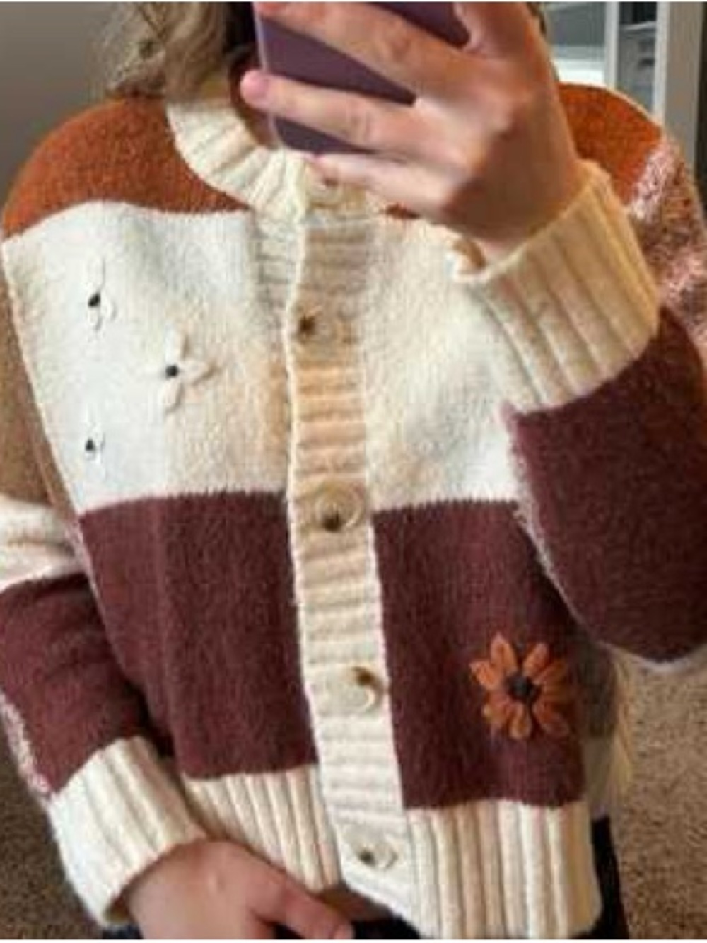 Luna Ivy, featuring a brown, cream, and rust-colored Size Med
